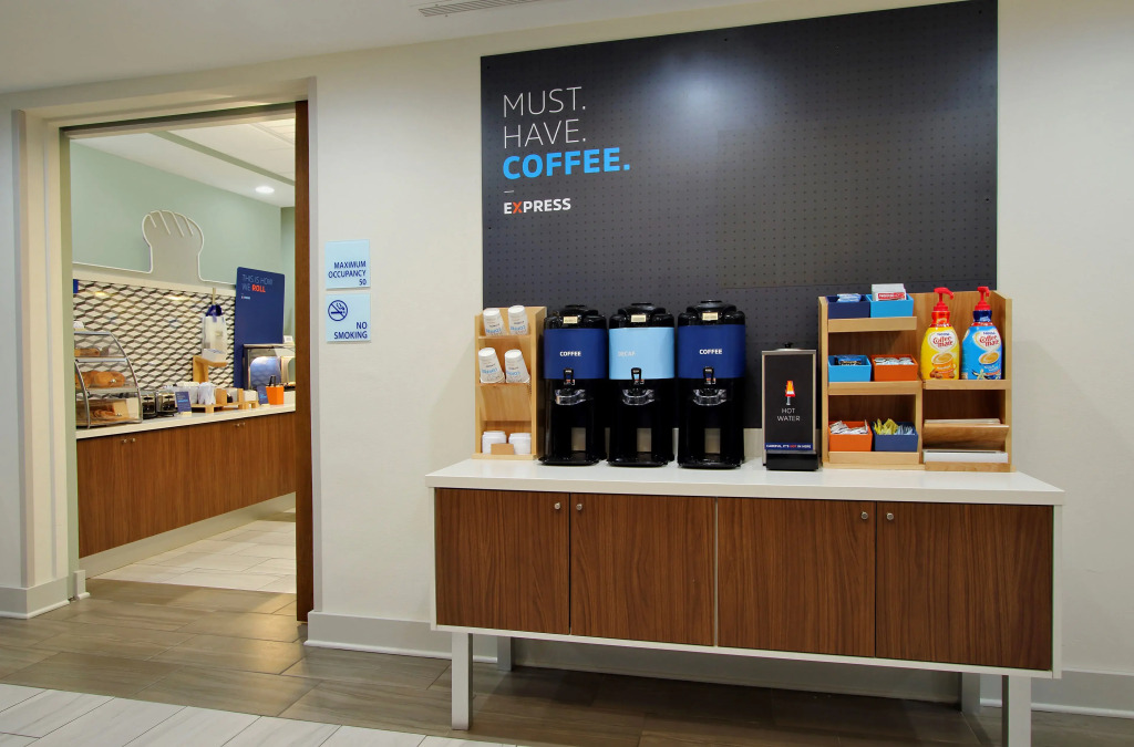 Holiday Inn Express Ft Lauderdale Cruise-Airport by IHG