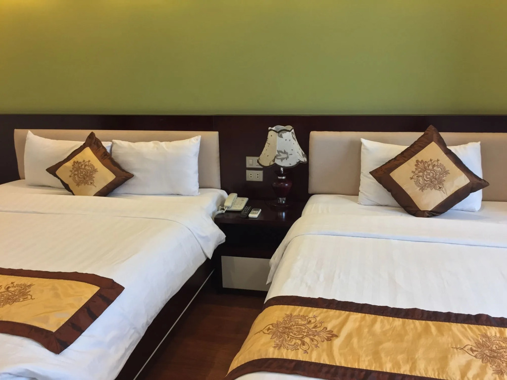 Golden Lotus Halong Hotel