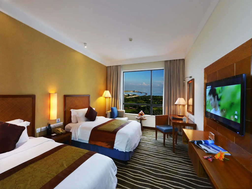 Baohua Harbour View Hotel