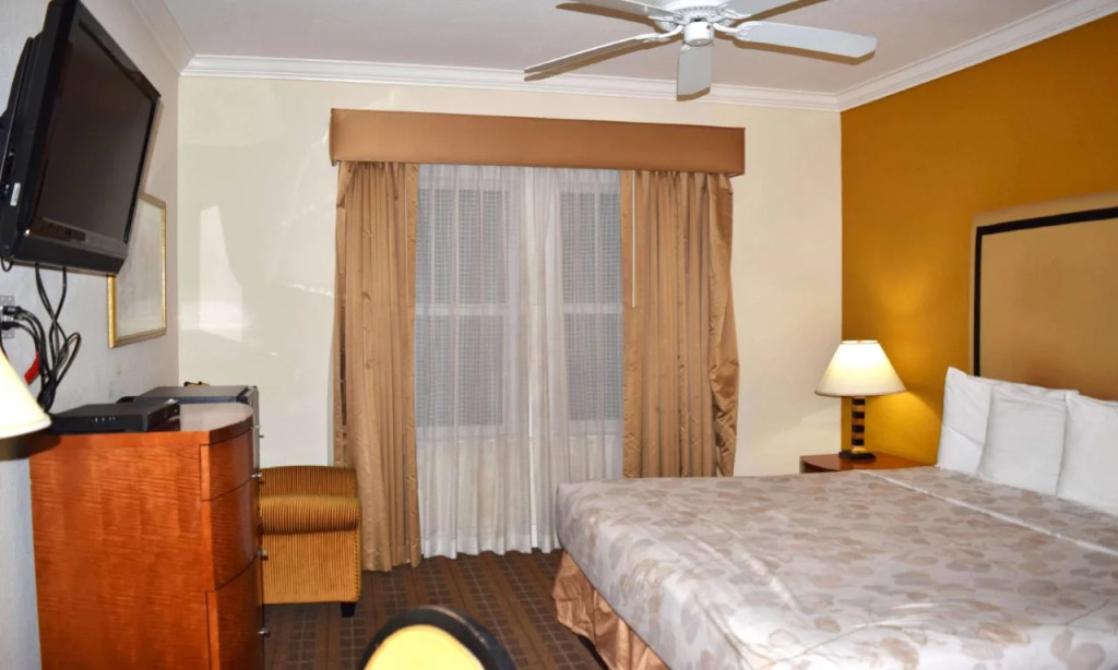 Americas Best Value Inn & Suites - SoMa