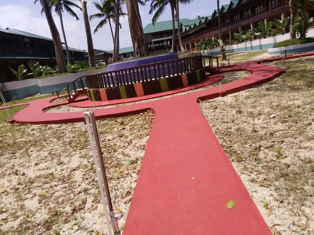 Holiday Inn Beach Resort