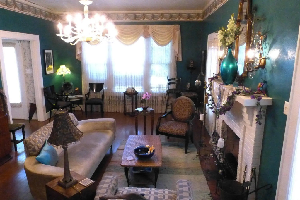 Avenue O Bed and Breakfast