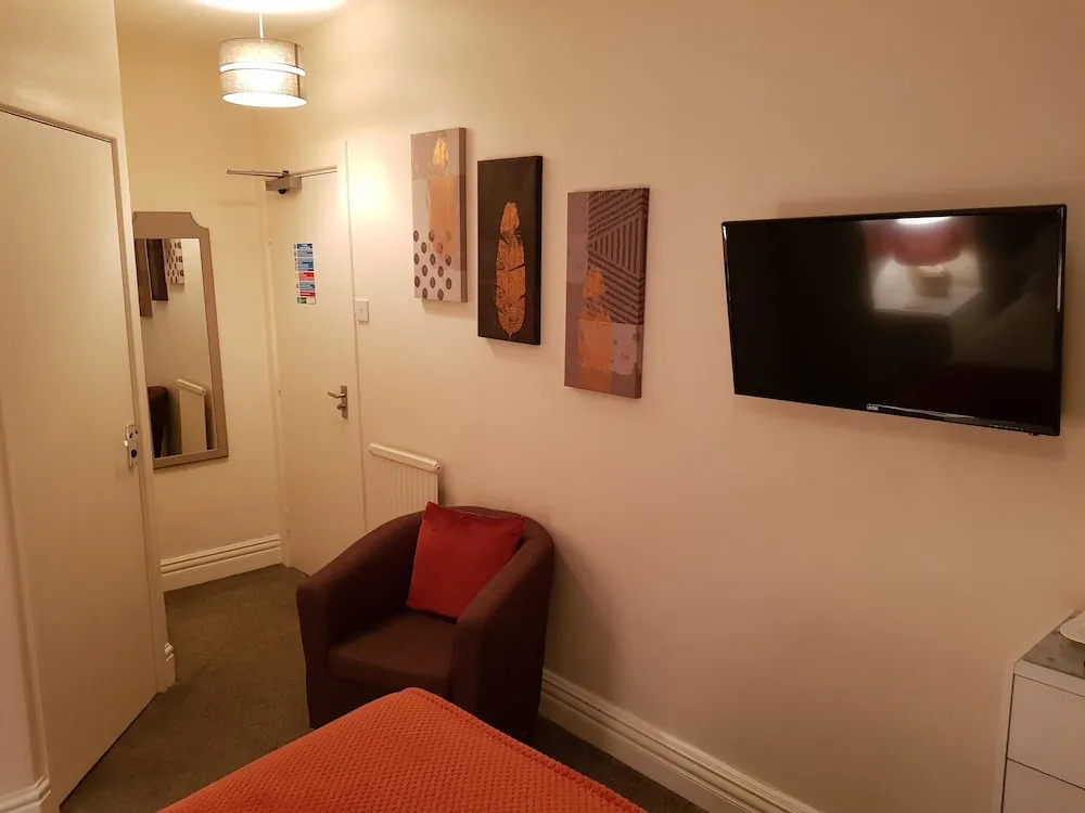 The Inglewood Hotel *Adults Only*
