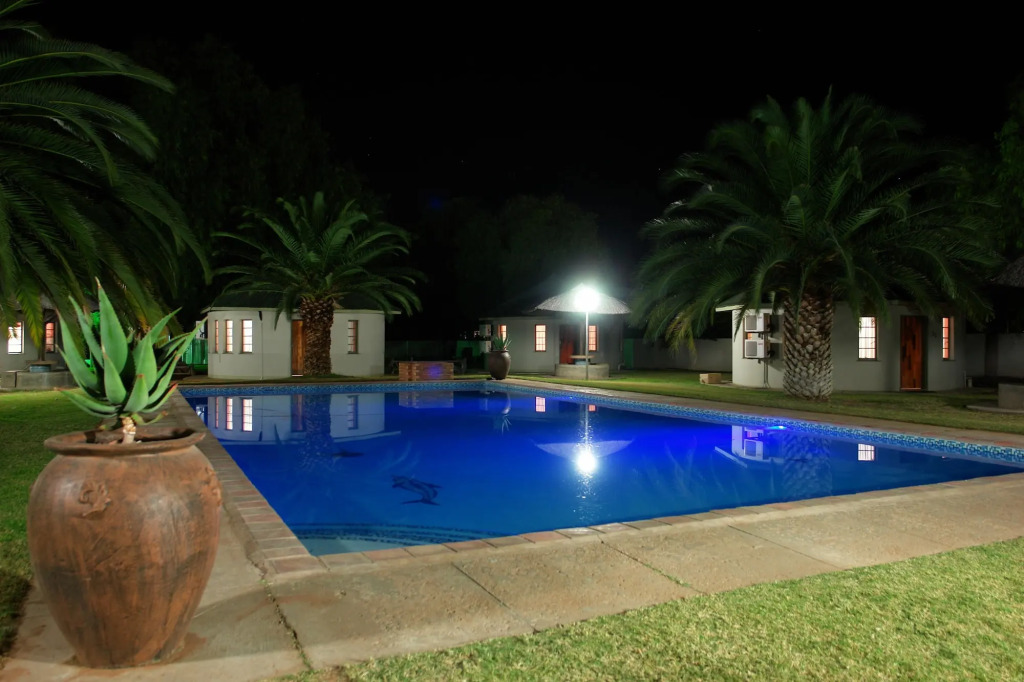 Kalahari Arms Hotel