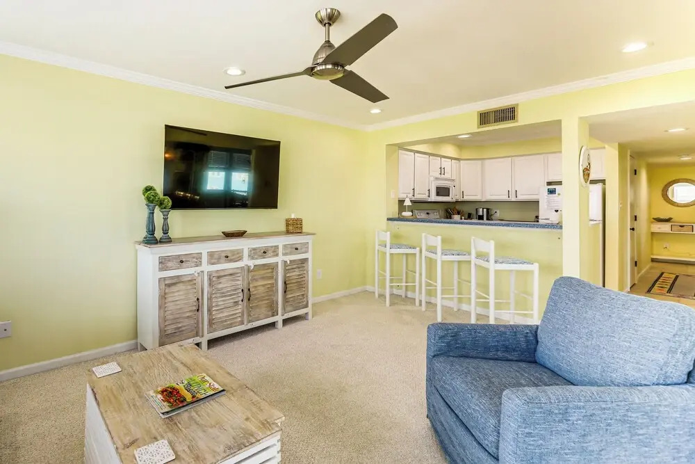 Marina Views, Walk to Beach: Atlantic Beach Condo!