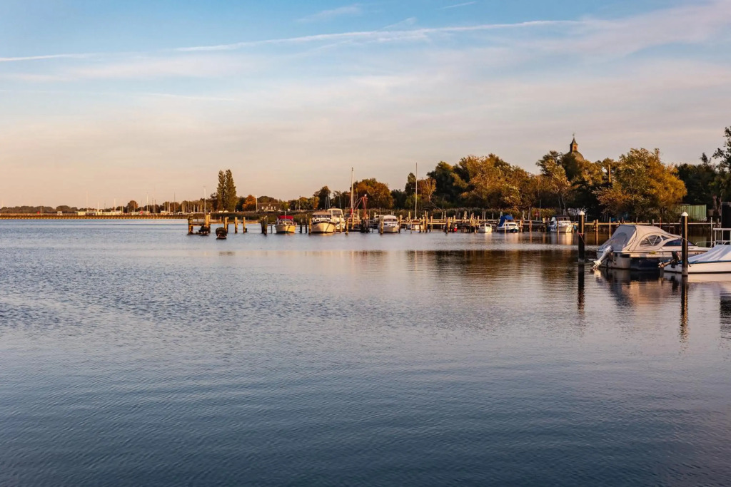 Hausboot Küstennebel