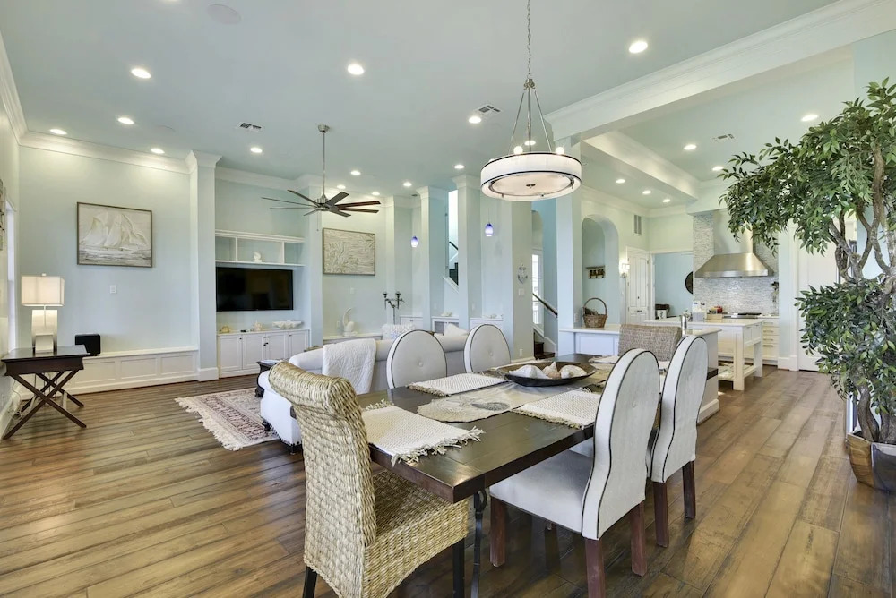Seaside Euphoria - 4 Br Home