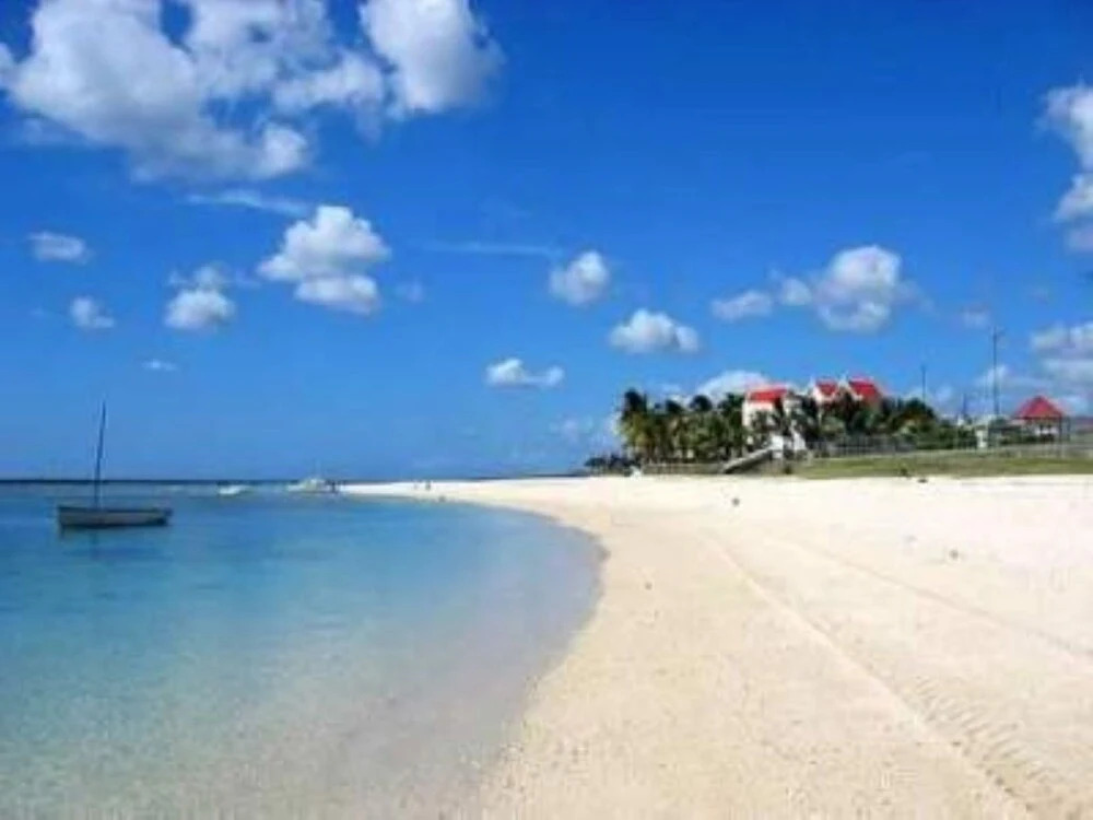 Charming and Very Comfortable Bungalow Located in Flic-en-flac Mauritius