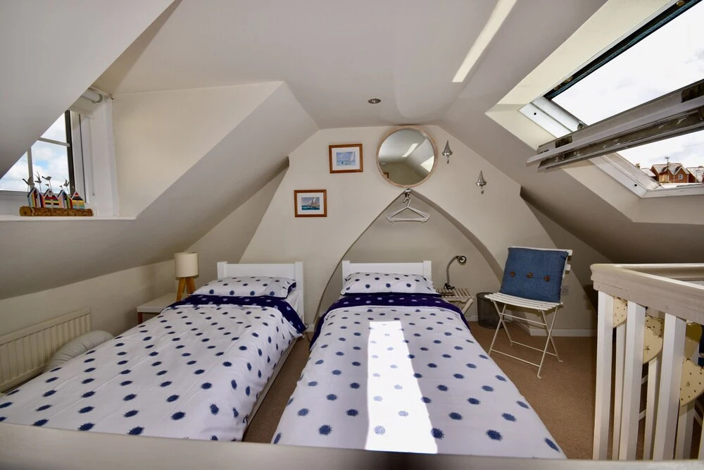Boathouse Hotel