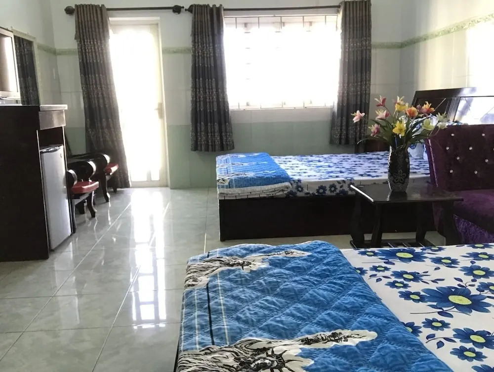 Trí Thông Hotel