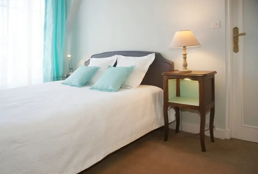 216500 - Beautiful 120 sqm duplex apartment for a family or two couples to rent in a privileged area