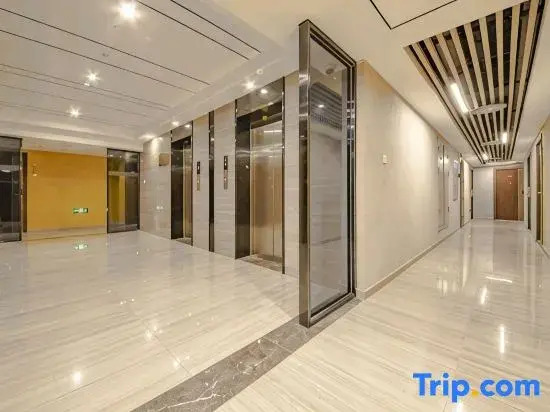 Qianxun · Movie Hotel