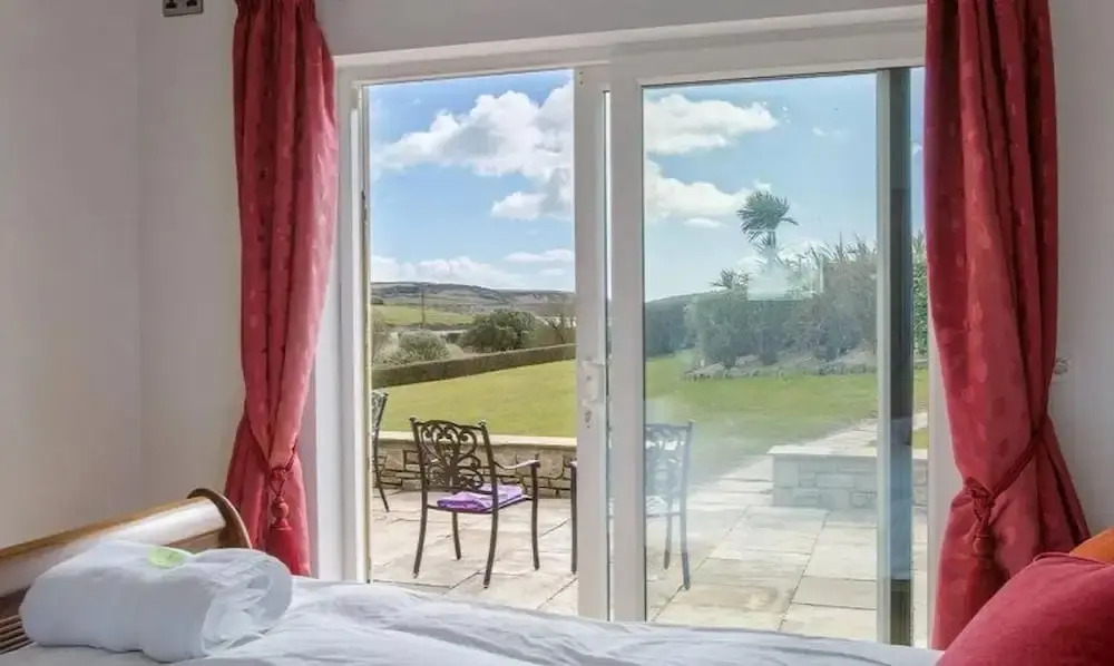 Waterford Villa - 5 Bed - Sleeps 10 - Parking