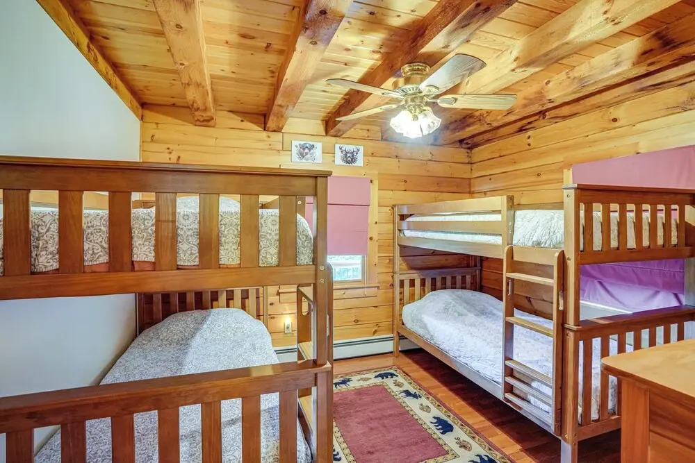 Spacious Wilmington Cabin: Walk to Lake