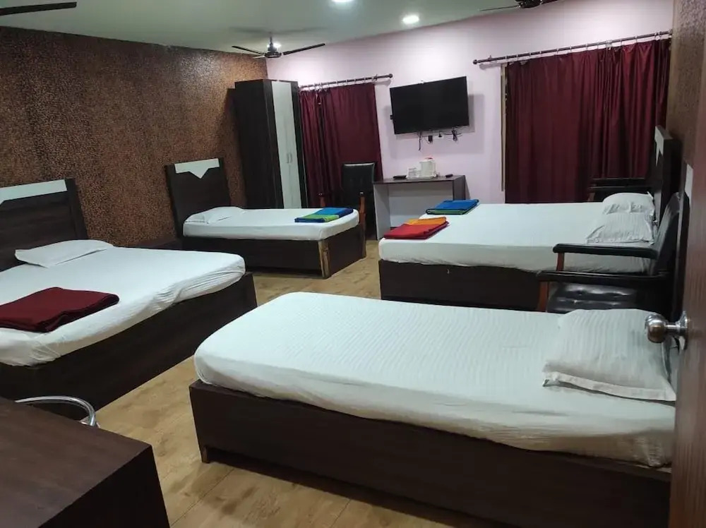 Goroomgo Royal Inn Bhubaneswar