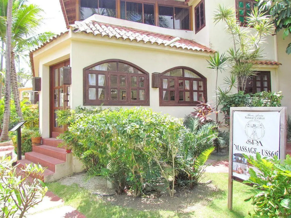 Los Corales Villas & Aparts Ocean View