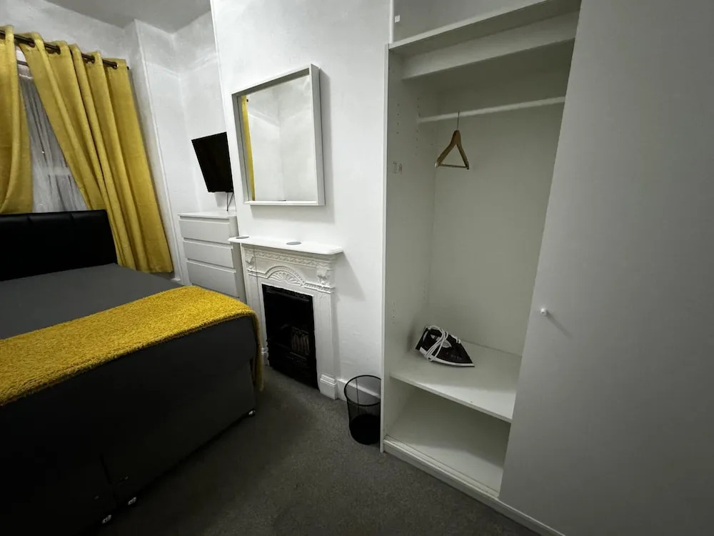 Onsite Apartments in Central Brentwood