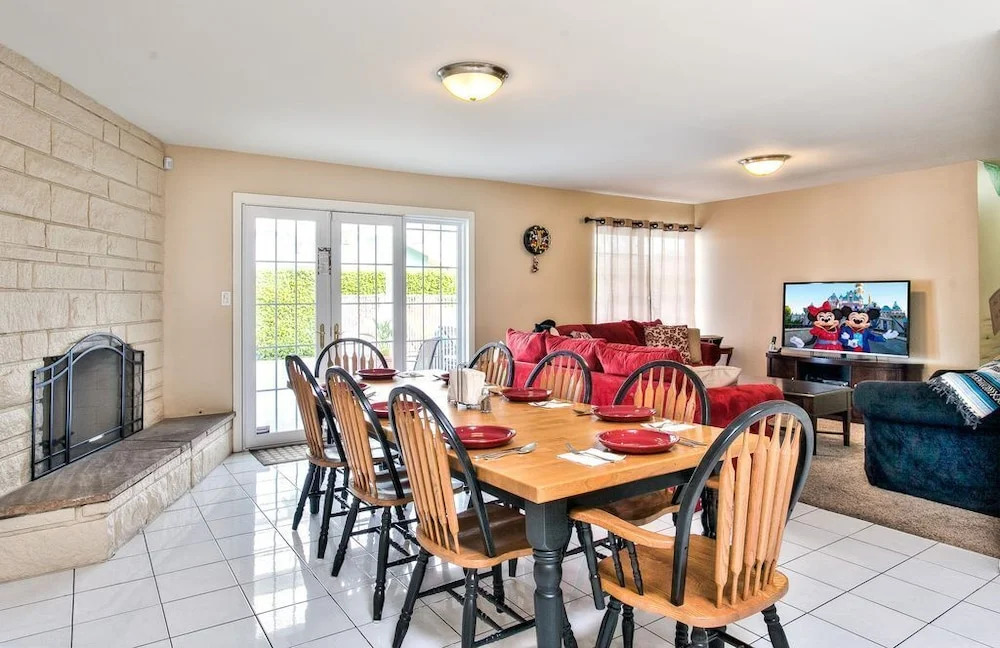 Treasure Island 4 Bedrooms 2.5 Bathrooms Home