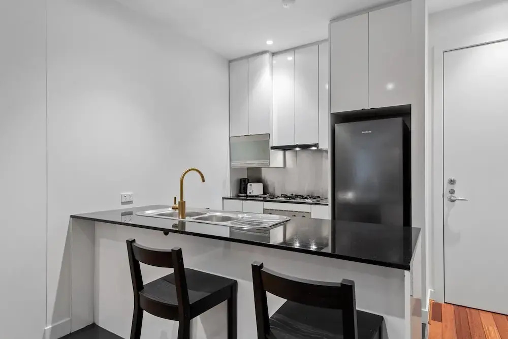 Stylish and Spacious 2-bed Apartment Melbourne