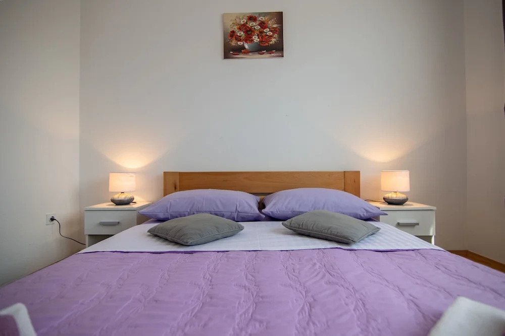 Room Anton
