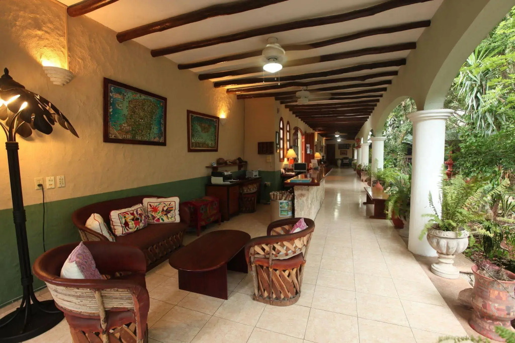 Casa Quetzal Hotel