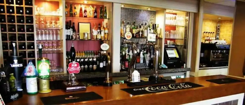 Supreme Inn Boston