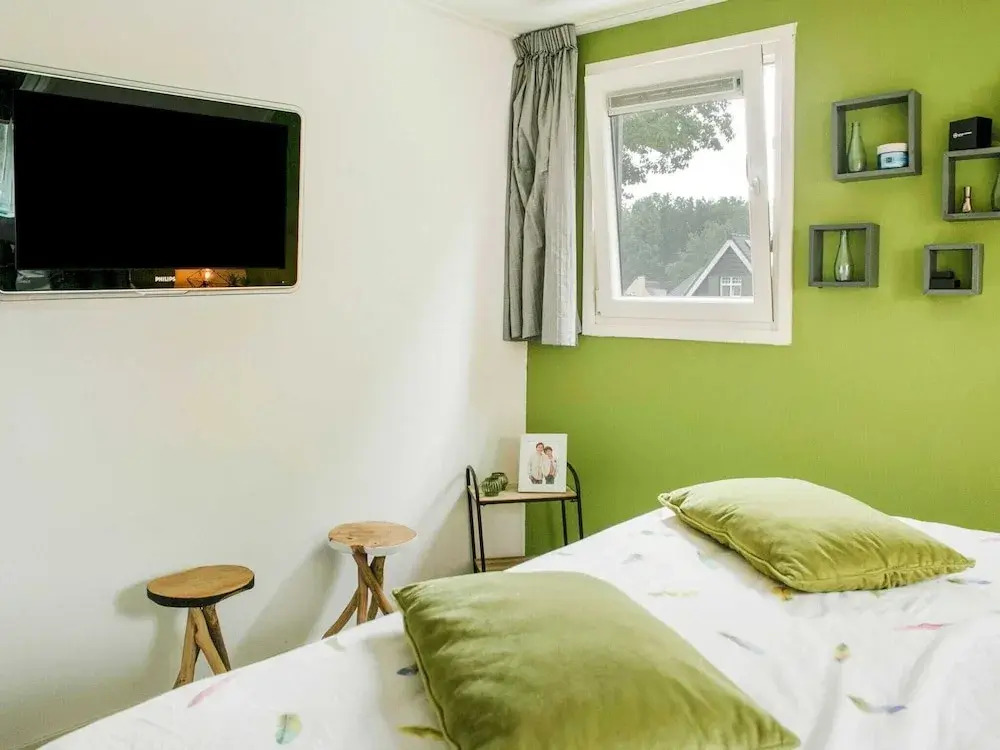 Wonderful Holiday Home nearby Efteling with Private Heated Pool & Hot Tub
