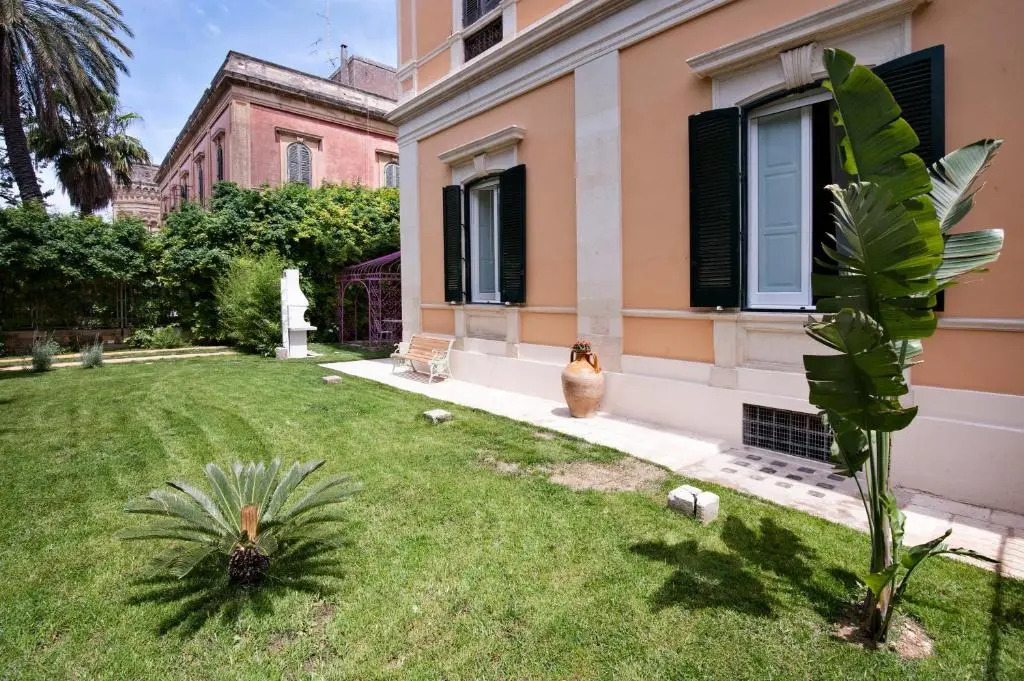 Maison Premiere Luxury Apartment