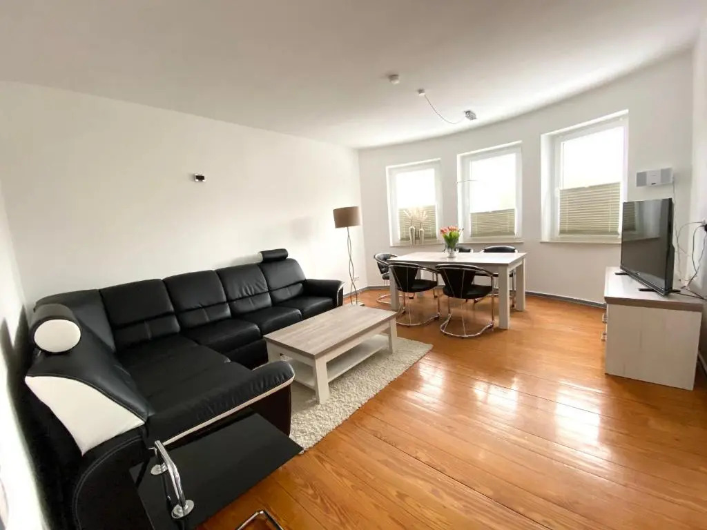 Schöne Ferienwohnung mit großem Garten