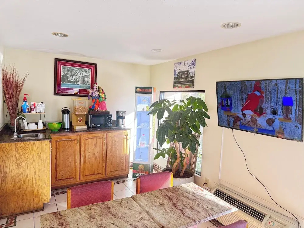 Budget Inn