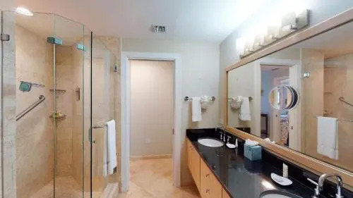 South Bay Beach Club #37 Penthouse - 3 Bedroom 3 Bathroom Unit