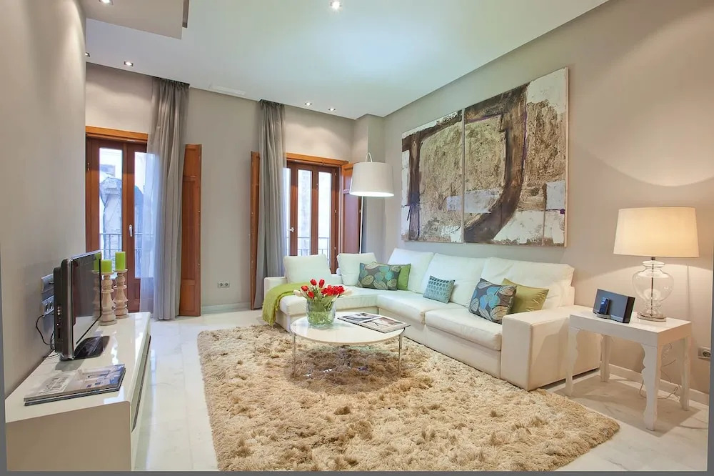 Micalet Apartments by Home Club