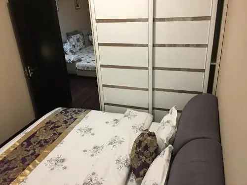 Zixinju Aparthotel