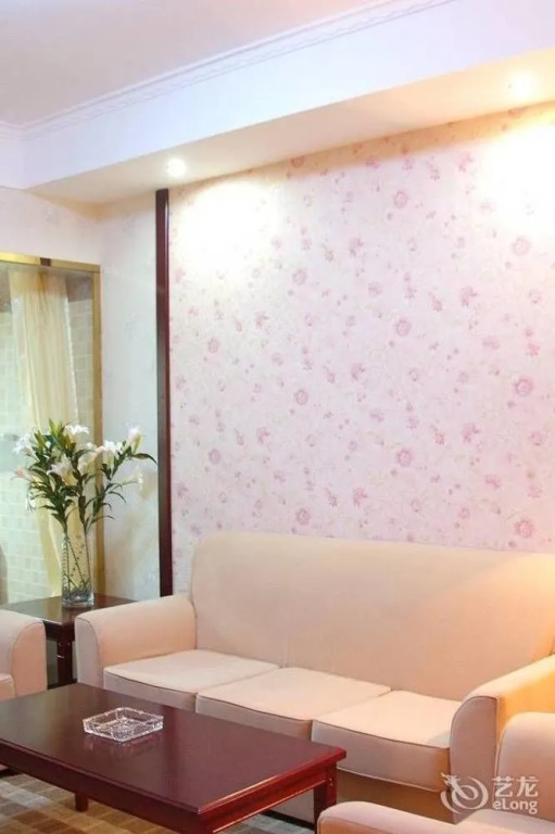 Zhongwei Wanrui Hotel