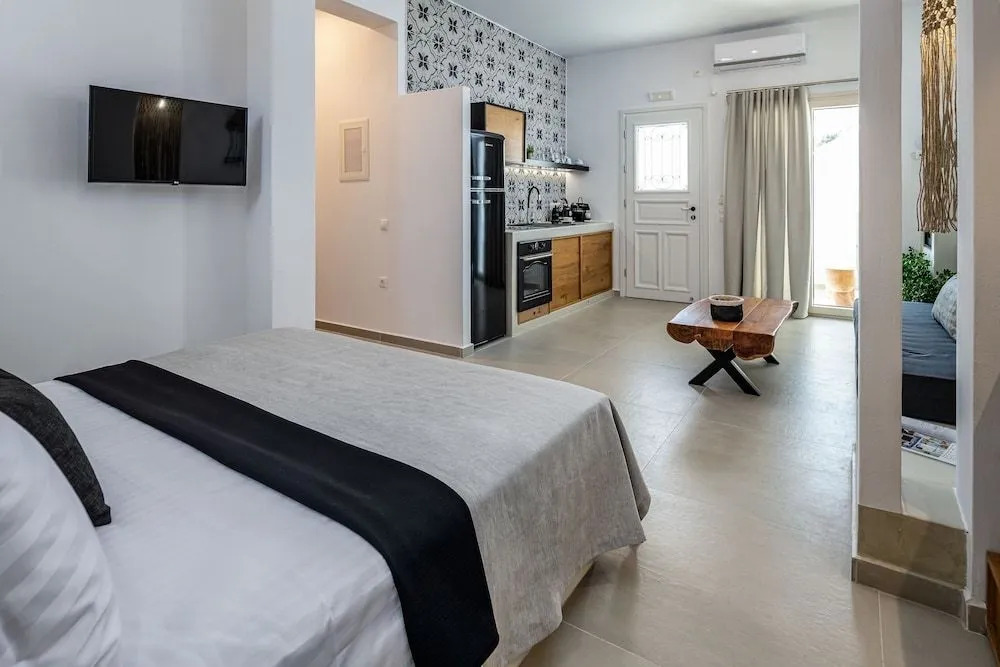 Remezzo Suites
