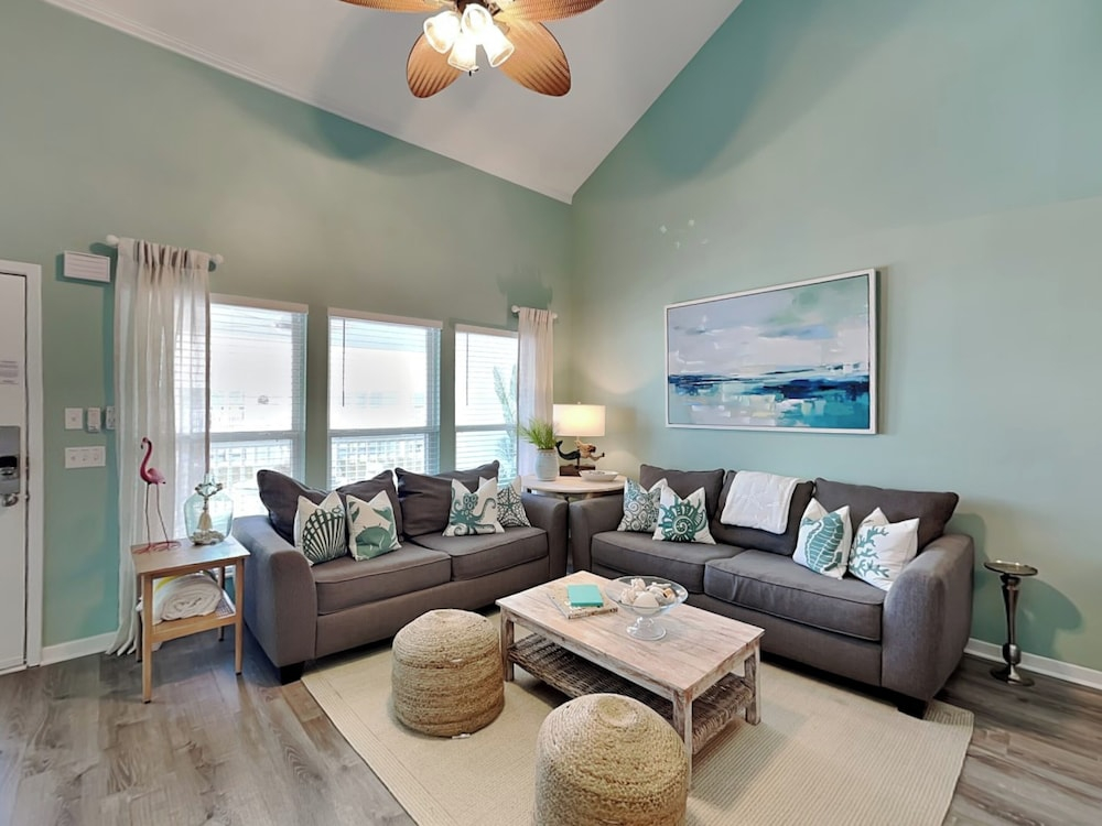 Southwind I Condo #K8 - Front Beach Flair