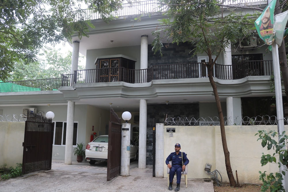 Luxury Villa Guest House