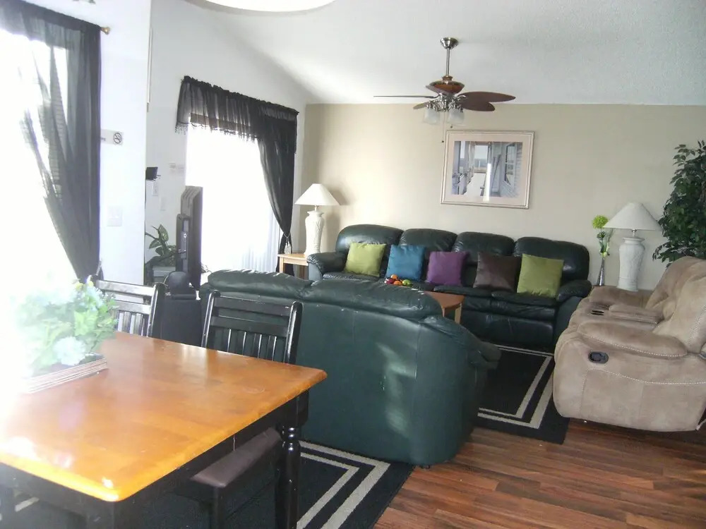 Prime Location In Secure Safe 247 Manned Gatehouse Community With Clubhouse