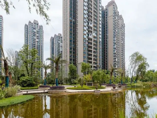 Yanshe Hotel (Meishan Huanglongxi Evergrande Jinbi Tianxia)