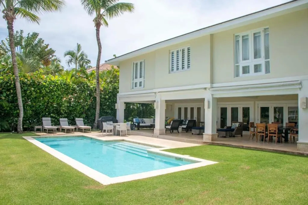 Luxury Golf-front Villa With Golf Cart Close to the Beach in Exclusive Resort