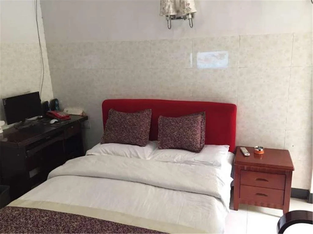Nanchong Huafu Inn