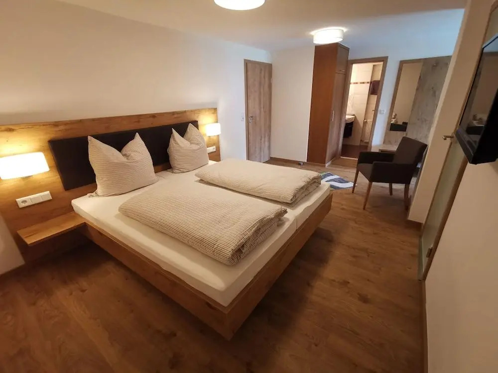 Hotel Grüner Baum mit Restaurant & Wellness