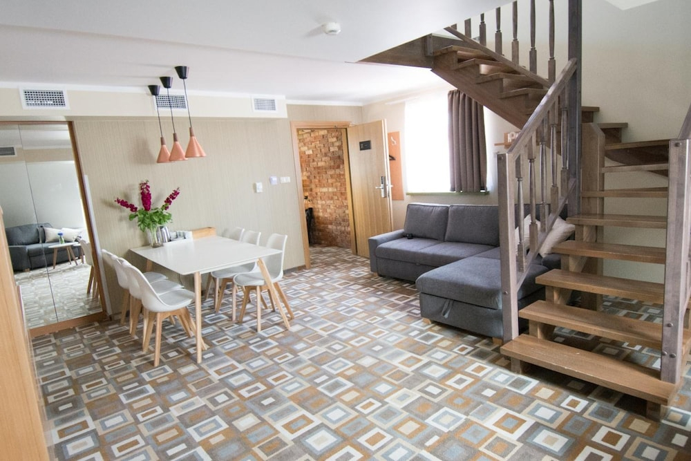 Boutique Provincja Winebar & Rooms