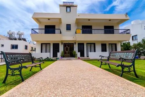 Demetris Apartments