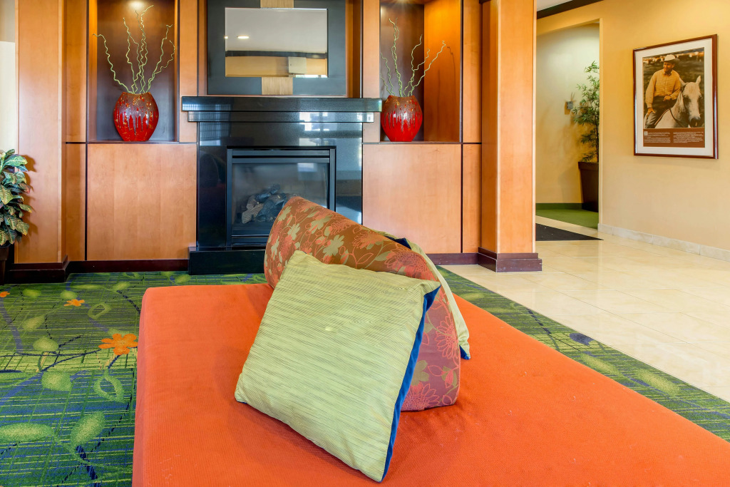 Fairfield Inn & Suites Canton