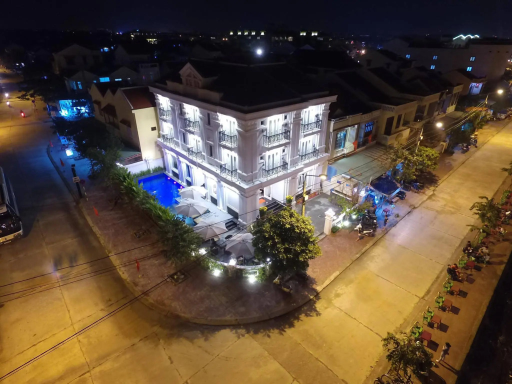 Hoi An Canal House Riverside By Haviland