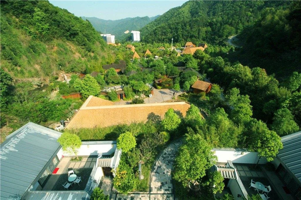 Xinfeng Utop Spring Primeval Forest Resorts