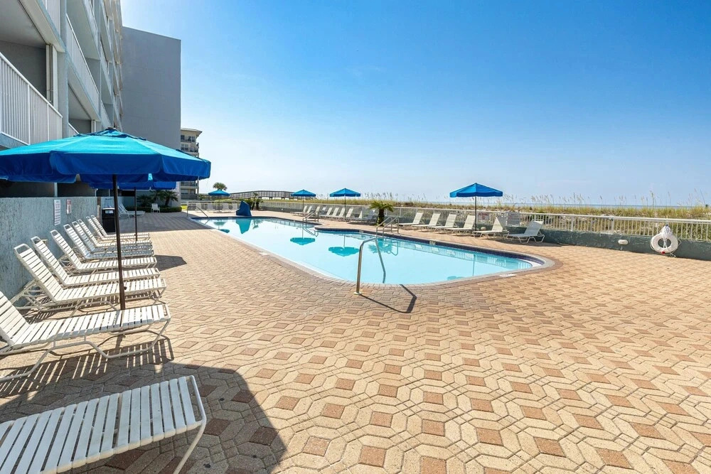 Islander Beach Resort 504 Condo