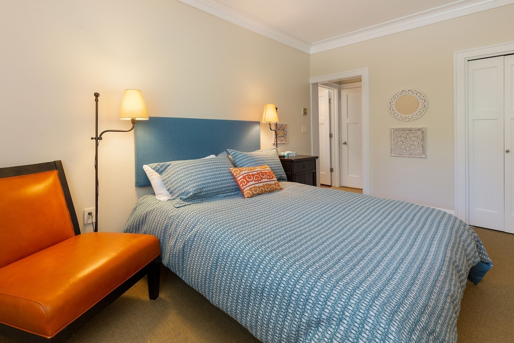 Chateaux DuMont 2716