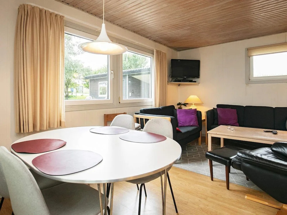 5 Person Holiday Home in Thyholm